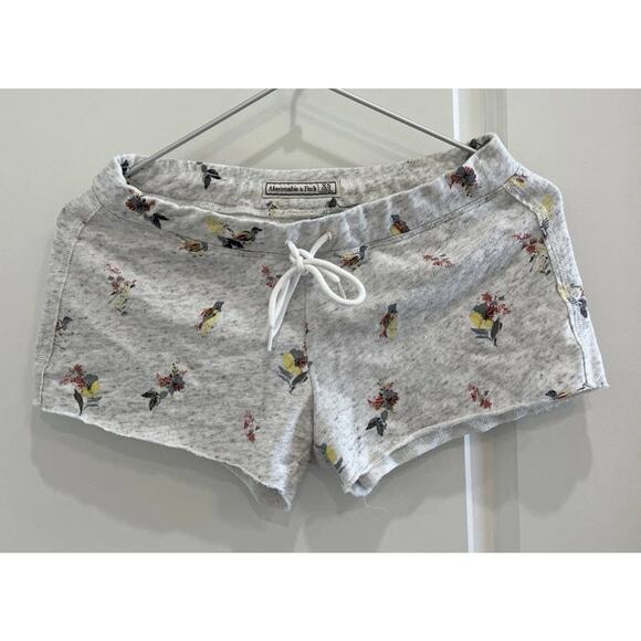 Abercrombie & Fitch Women’s Vintage Y2K Sweater Short Shorts XS Birds Flowers - Picture 1 of 7